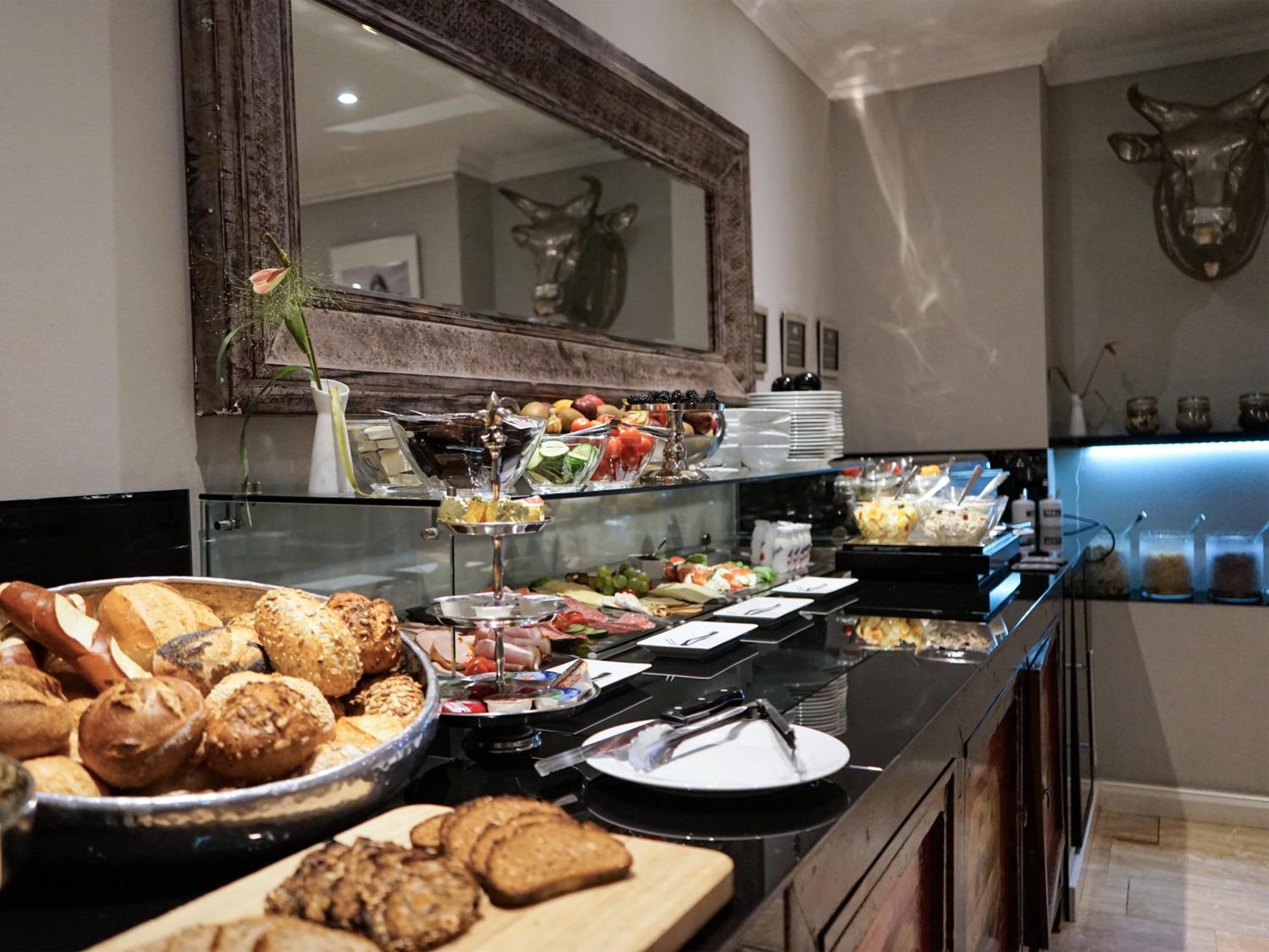 Villahotel Rheinblick โคโลญ ภายนอก รูปภาพ